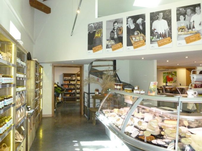 COIN DE FERMES &#8211; TRADITIONS PAYSANNES