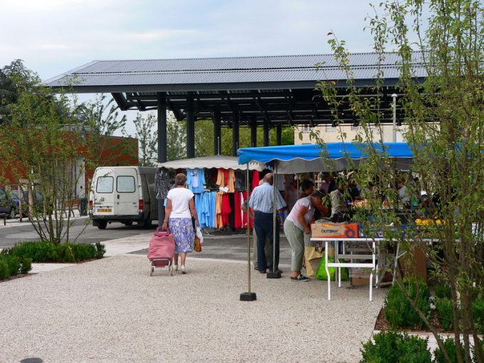Marché Alimentaire et Produits Manufacturés