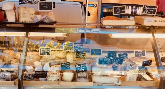 Marché Alimentaire et Fleurs de la Croix-Rousse